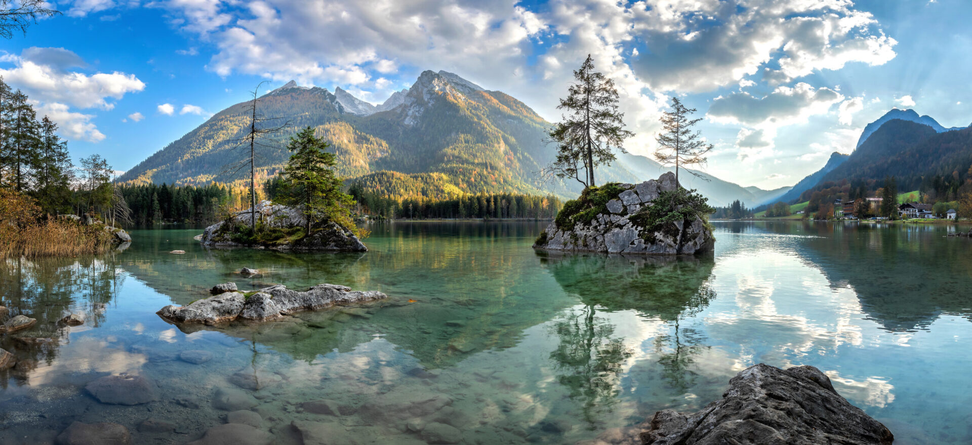 alpenhotel fischer panorama aufnahme am hintersee beim sonnenaufgang cara foto adobestock 236286147