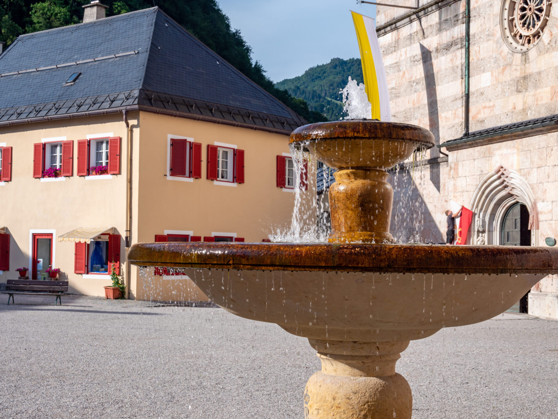 alpenhotel fischer berchtegaden kronprinz rupprecht brunnen in berchtesgaden animaflora picsstock adobestock