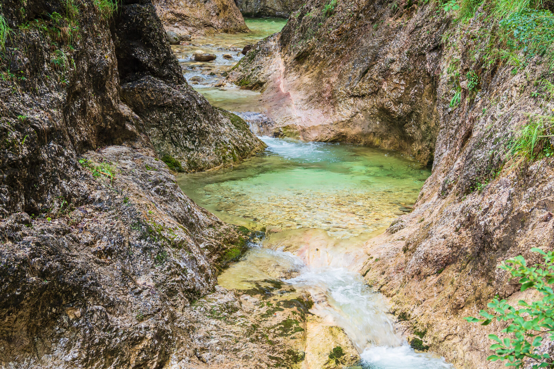 alpenhotel fischer berchtesgaden almbachklamm gumpen rico koedder adobestock 416893895