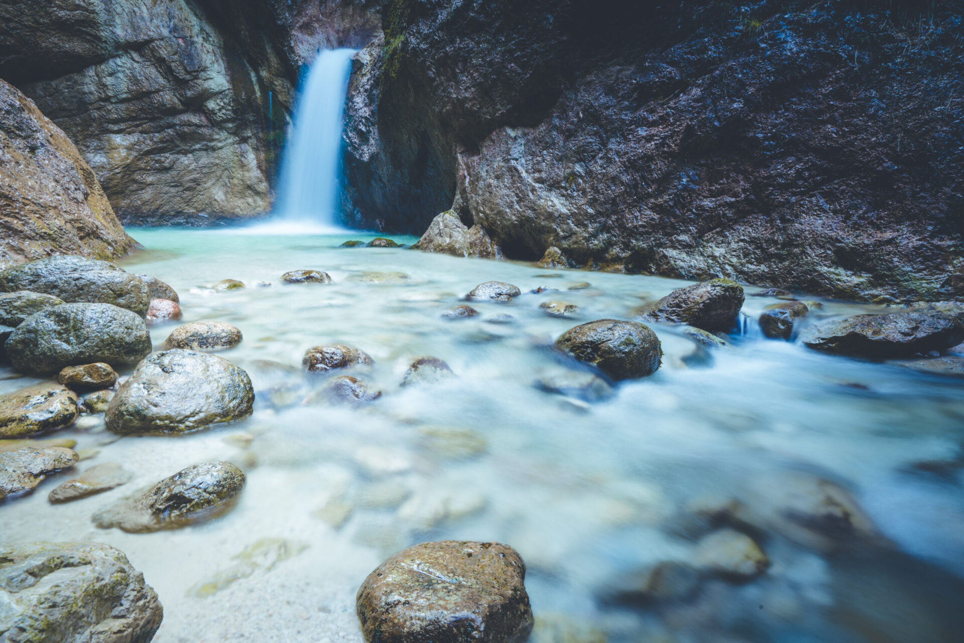 alpenhotel fischer berchtesgaden almbachklamm wasserfall schwarzermann81 adobestock 175183780