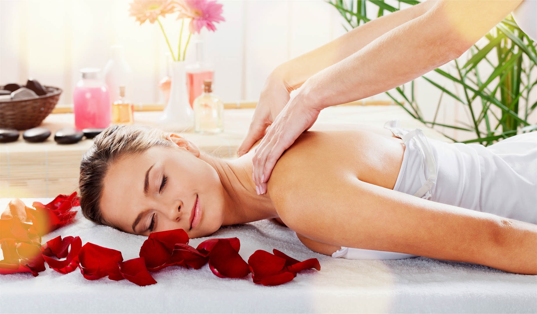 Zeit für mich 1 alpenhotel fischer berchtesgaden anti stress massage billionphotoscom adobestock 216898214
