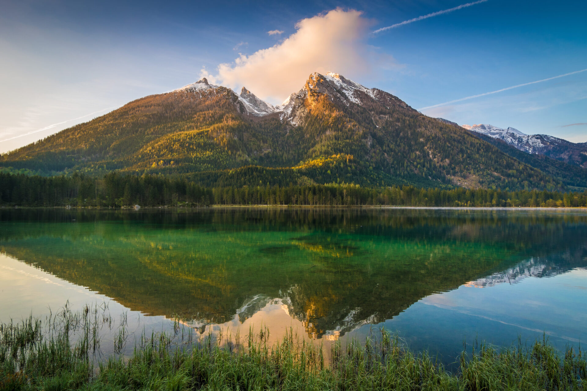 alpenhotel fischer berchtesgaden berg am see im fruehling hintersee in ramsau bei berchtesgaden kentauros adobestock 322580706