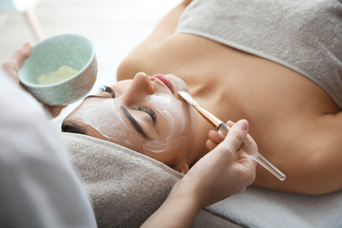 Facial treatment “luxury”